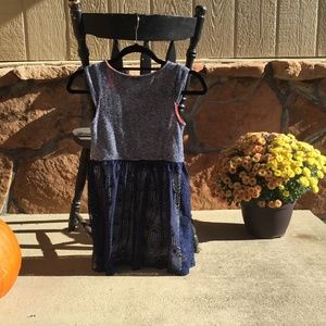 Girls causal dress, size 10